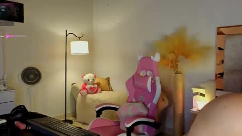 scarlette_tsunade online show from 11-01-25, 01:18