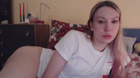 Scarlett online show from 12-19-24, 01:40