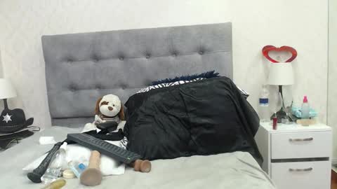 Snapshot of scarlettgreen_ chatting on 11-26-25, 11:44 Scartt online show from 11-26-25, 11:44