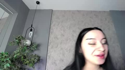 scarlettjakobs online show from 04-12-26, 05:01