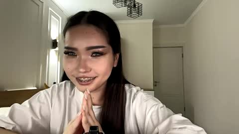 scarlettleszczynski online show from 04-12-26, 02:11