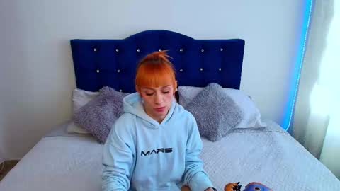 Snapshot of scarlettmilf_cg chatting on 10-16-25, 01:45 Scarlett online show from 10-16-25, 01:45