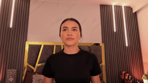 Snapshot of scarlettorres chatting on 05-21-26, 06:37 scarlettorres online show from 05-21-26, 06:37
