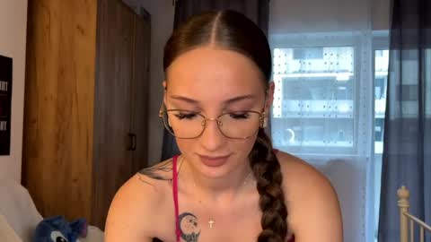 Snapshot of scarlettsmithz chatting on 05-21-26, 04:08 ScarlettSmithz online show from 05-21-26, 04:08