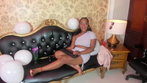 Snapshot of scarletttoush chatting on 05-22-26, 04:41 scarletttoush online show from 05-22-26, 04:41