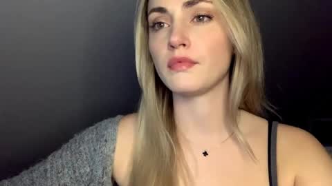 ScarlettxBlonde online show from 04-22-26, 08:10