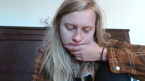 Snapshot of scartit chatting on 01-31-25, 12:39 ScarTit Bernhard online show from 01-31-25, 12:39