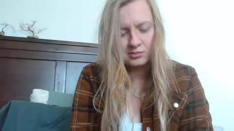 Snapshot of scartit chatting on 02-07-25, 11:24 ScarTit Bernhard online show from 02-07-25, 11:24