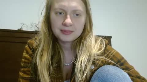 Snapshot of scartit chatting on 02-08-25, 02:26 ScarTit Bernhard online show from 02-08-25, 02:26