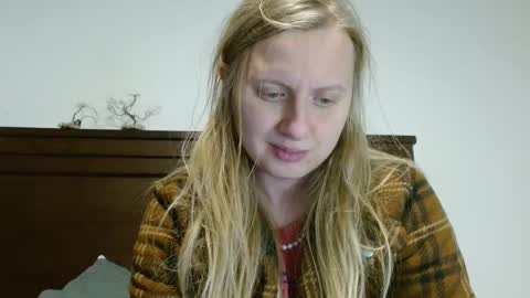 Snapshot of scartit chatting on 02-13-25, 02:45 ScarTit Bernhard online show from 02-13-25, 02:45