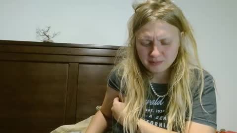 Snapshot of scartit chatting on 02-21-25, 05:13 ScarTit Bernhard online show from 02-21-25, 05:13