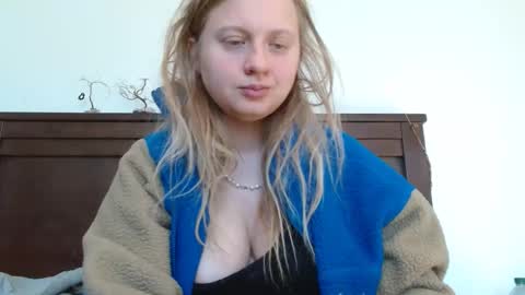 Snapshot of scartit chatting on 02-23-25, 05:29 ScarTit Bernhard online show from 02-23-25, 05:29