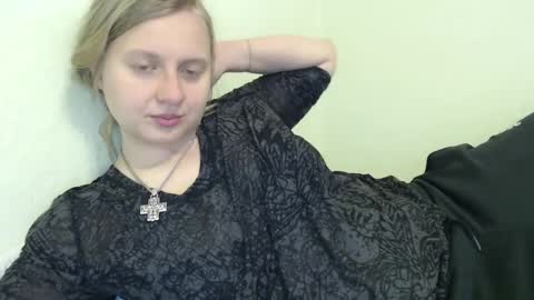 Snapshot of scartit chatting on 09-20-25, 08:10 ScarTit Bernhard online show from 09-20-25, 08:10