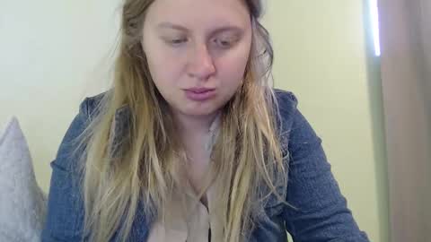 Snapshot of scartit chatting on 11-04-25, 07:13 ScarTit Bernhard online show from 11-04-25, 07:13