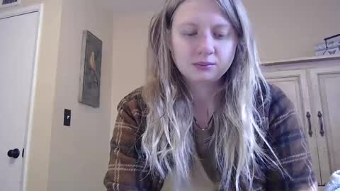 Snapshot of scartit chatting on 11-13-25, 06:18 ScarTit Bernhard online show from 11-13-25, 06:18