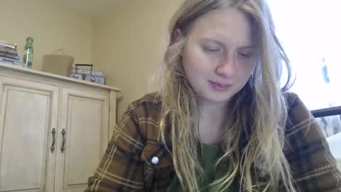 Snapshot of scartit chatting on 11-29-25, 07:50 ScarTit Bernhard online show from 11-29-25, 07:50