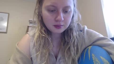 Snapshot of scartit chatting on 12-01-25, 06:57 ScarTit Bernhard online show from 12-01-25, 06:57