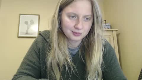 Snapshot of scartit chatting on 12-15-25, 11:20 ScarTit Bernhard online show from 12-15-25, 11:20