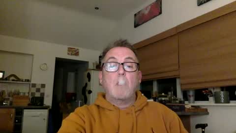 Snapshot of scbiggersballs chatting on 06-15-26, 11:18 scbiggersballs online show from 06-15-26, 11:18