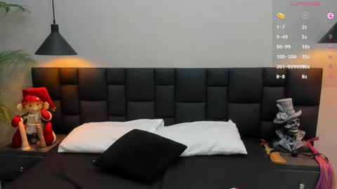 Ines online show from 12-15-25, 10:14