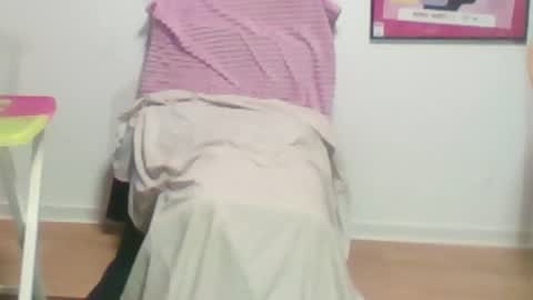 Snapshot of schnico chatting on 10-16-25, 02:12 schmidti online show from 10-16-25, 02:12