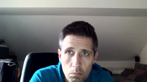 Snapshot of schnuckigeil chatting on 12-04-24, 02:04 Dildomen online show from 12-04-24, 02:04