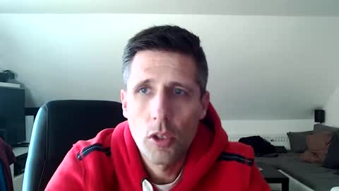 Snapshot of schnuckigeil chatting on 01-14-25, 01:49 Dildomen online show from 01-14-25, 01:49