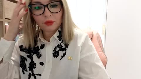 cindy desire online show from 11-12-25, 10:09