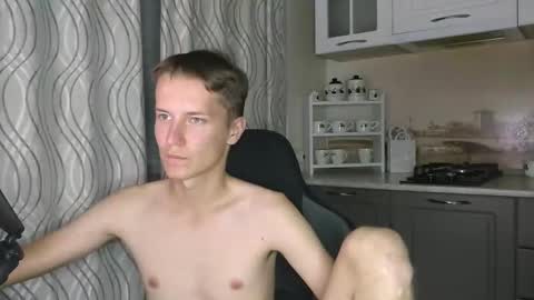 Snapshot of schweppess__ chatting on 10-01-25, 10:38 Dimka online show from 10-01-25, 10:38