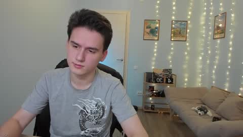 Thomas brunette and Alex blond online show from 12-25-24, 09:45