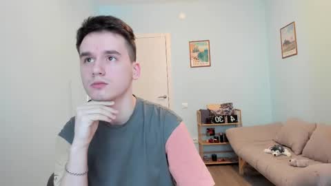 Thomas brunette and Alex blond online show from 02-18-25, 08:16