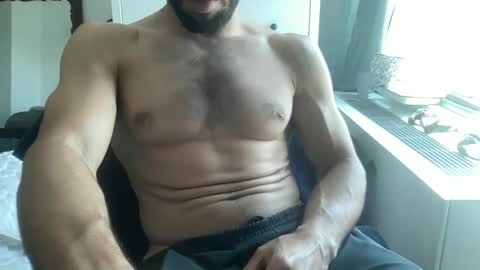 Snapshot of scootdub212 chatting on 05-18-26, 04:24 scootdub212 online show from 05-18-26, 04:24