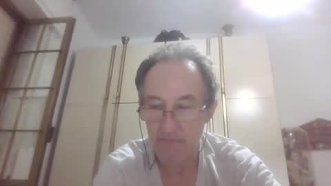 Snapshot of scotchwhieskie chatting on 09-10-25, 06:52 scotchwhieskie online show from 09-10-25, 06:52