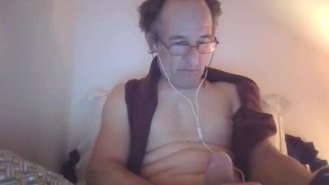 Snapshot of scotchwhieskie chatting on 10-25-25, 10:59 scotchwhieskie online show from 10-25-25, 10:59