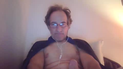 Snapshot of scotchwhieskie chatting on 11-05-25, 12:32 scotchwhieskie online show from 11-05-25, 12:32