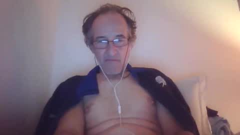 Snapshot of scotchwhieskie chatting on 11-15-25, 11:54 scotchwhieskie online show from 11-15-25, 11:54