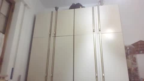 Snapshot of scotchwhieskie chatting on 11-17-25, 07:19 scotchwhieskie online show from 11-17-25, 07:19