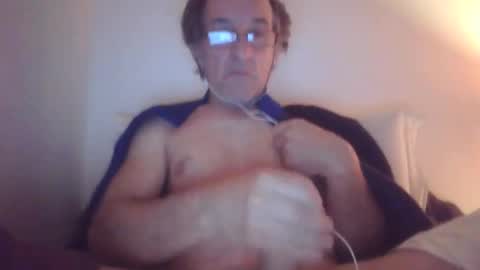 Snapshot of scotchwhieskie chatting on 11-19-25, 11:16 scotchwhieskie online show from 11-19-25, 11:16