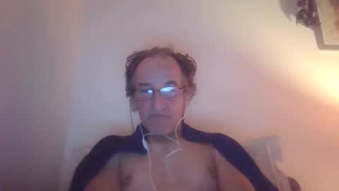 Snapshot of scotchwhieskie chatting on 12-02-25, 12:27 scotchwhieskie online show from 12-02-25, 12:27