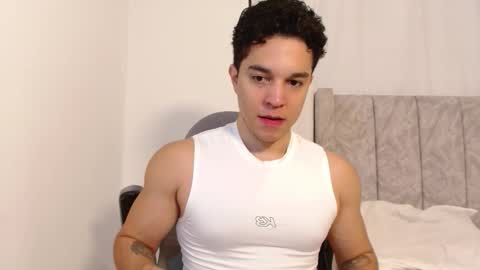 Twitter Scott brasher1 Instagram Camiloestuardo2 online show from 12-17-25, 01:11