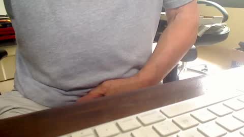 Snapshot of scottalone chatting on 12-25-24, 04:11 Scott online show from 12-25-24, 04:11