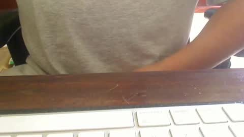 Snapshot of scottalone chatting on 12-21-25, 05:09 Scott online show from 12-21-25, 05:09