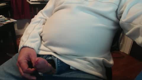 Snapshot of scottbearfun chatting on 12-04-25, 02:21 scottbearfun online show from 12-04-25, 02:21