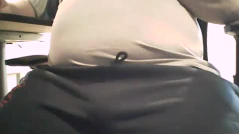 scottie813 online show from 10-27-25, 04:22