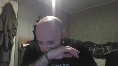 Snapshot of scottish_alien chatting on 04-04-26, 04:11 Richard James online show from 04-04-26, 04:11