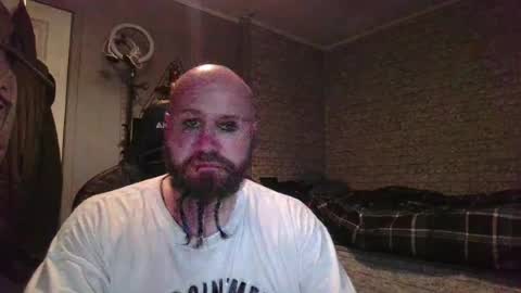 Snapshot of scottish_alien chatting on 06-29-26, 07:03 Richard James online show from 06-29-26, 07:03