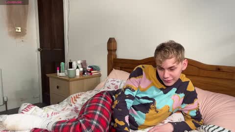 danny online show from 01-11-25, 02:15