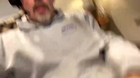 scottj603603 online show from 12-01-25, 09:09