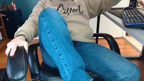 Dadbodtactics online show from 11-01-25, 04:42