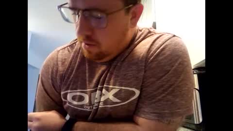 Snapshot of scottyknows101 chatting on 10-28-25, 02:53 scottyknows101 online show from 10-28-25, 02:53